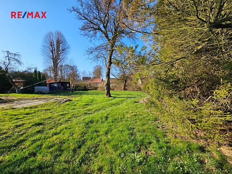 Prodej  stavebního pozemku 845 m² - foto 8
