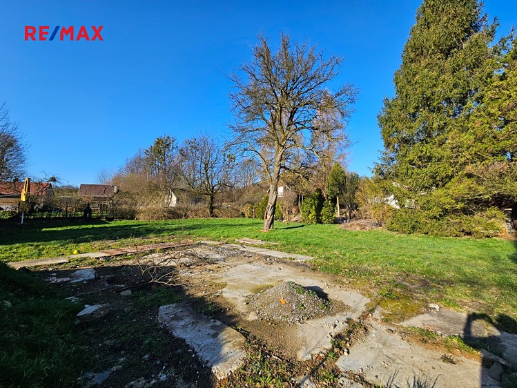 Prodej  stavebního pozemku 845 m² - foto 5