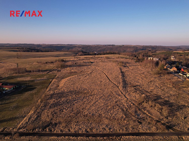 Prodej komerčního pozemku 49 631 m² - foto 4