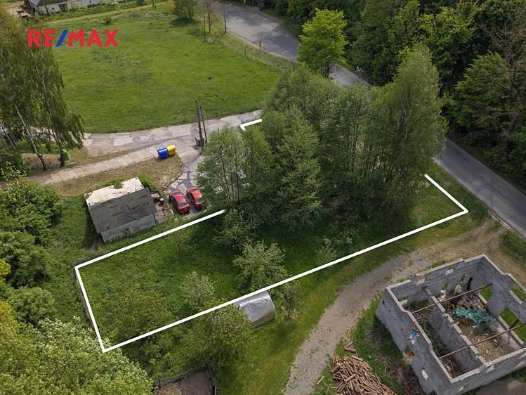 Prodej stavebního pozemku 988 m² - foto 6