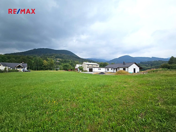 Prodej  stavebního pozemku 2 158 m² - foto 4