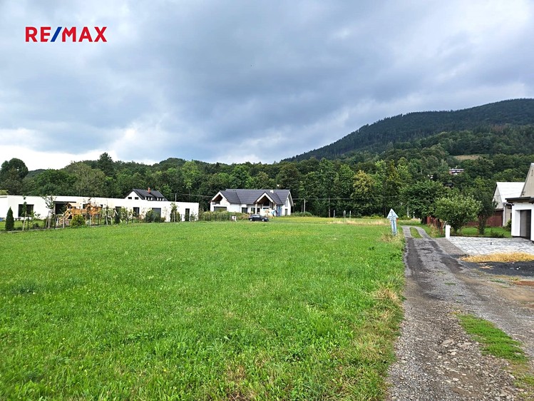 Prodej  stavebního pozemku 2 158 m² - foto 8