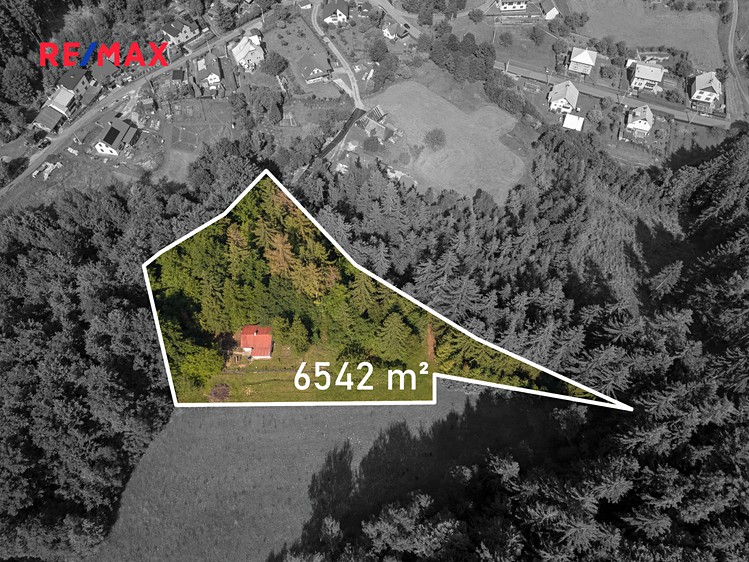 Prodej stavebního pozemku 6 542 m² - foto 1