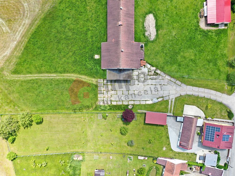 Prodej stavebního pozemku 2 376 m² - foto 5