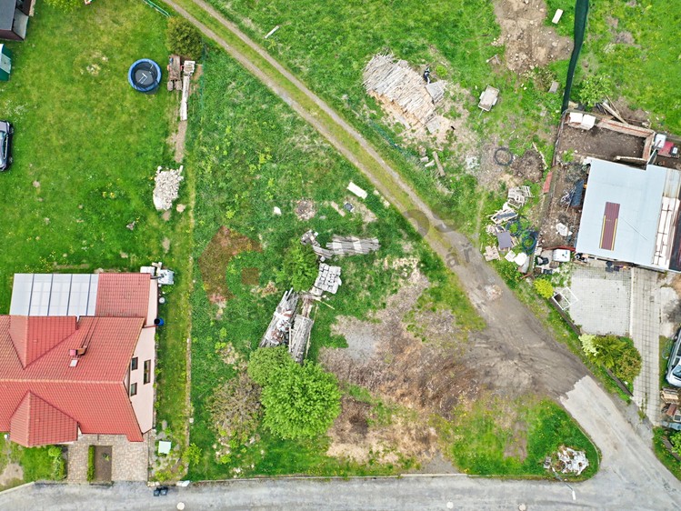 Prodej stavebního pozemku 843 m² - foto 3