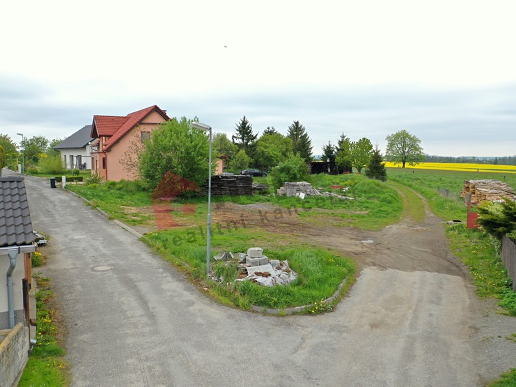 Prodej stavebního pozemku 843 m² - foto 6
