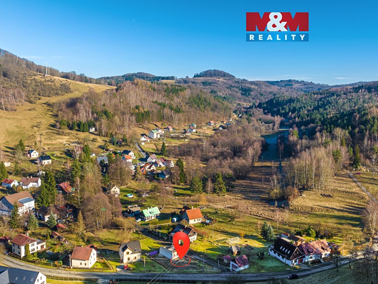 Prodej stavebního pozemku 558 m² - foto 1