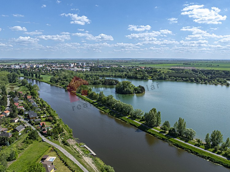 Prodej stavebního pozemku 1 901 m² - foto 8