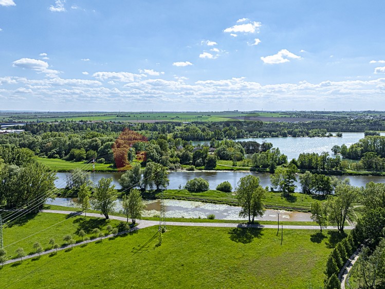 Prodej stavebního pozemku 1 901 m² - foto 7