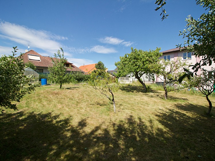 Prodej stavebního pozemku 1 276 m² - foto 3
