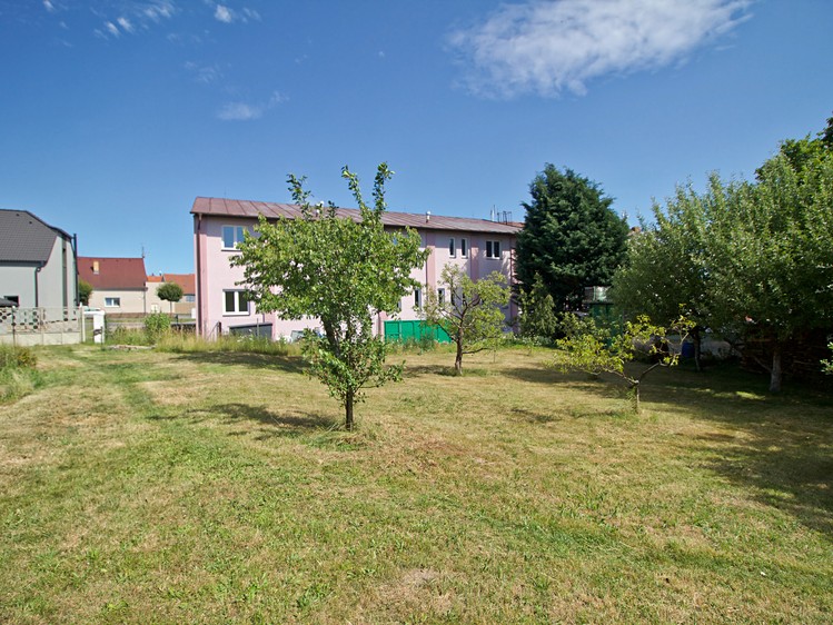 Prodej stavebního pozemku 1 276 m² - foto 5