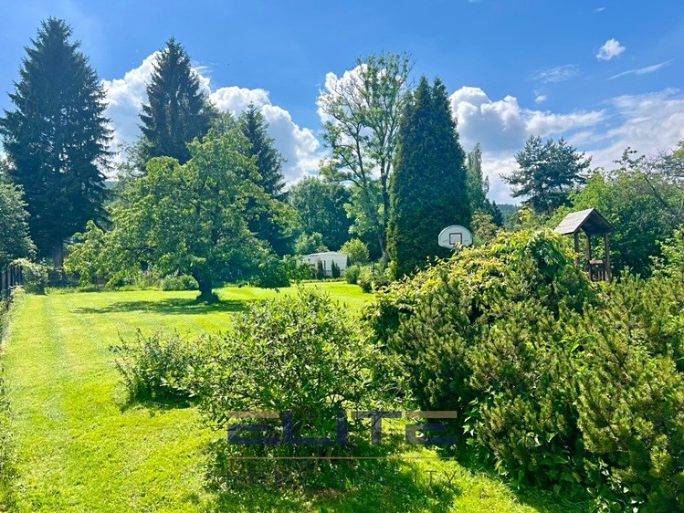 Prodej stavebního pozemku 1 502 m² - foto 3