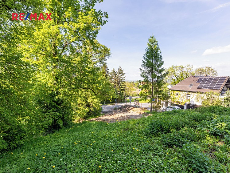 Prodej stavebního pozemku 800 m² - foto 4