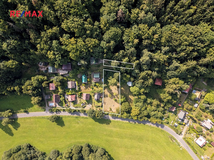 Prodej stavebního pozemku 1 234 m² - foto 1