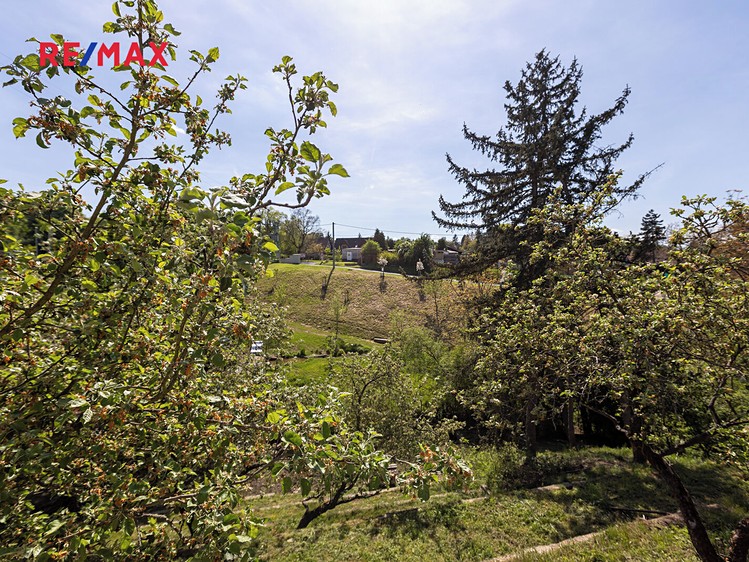 Prodej stavebního pozemku 1 537 m² - foto 8