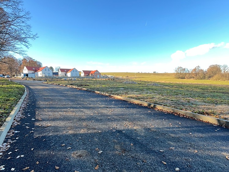 Prodej stavebního pozemku 801 m² - foto 6
