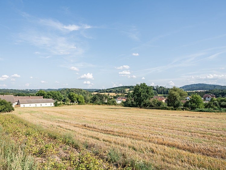 Prodej stavebního pozemku 7 150 m² - foto 5