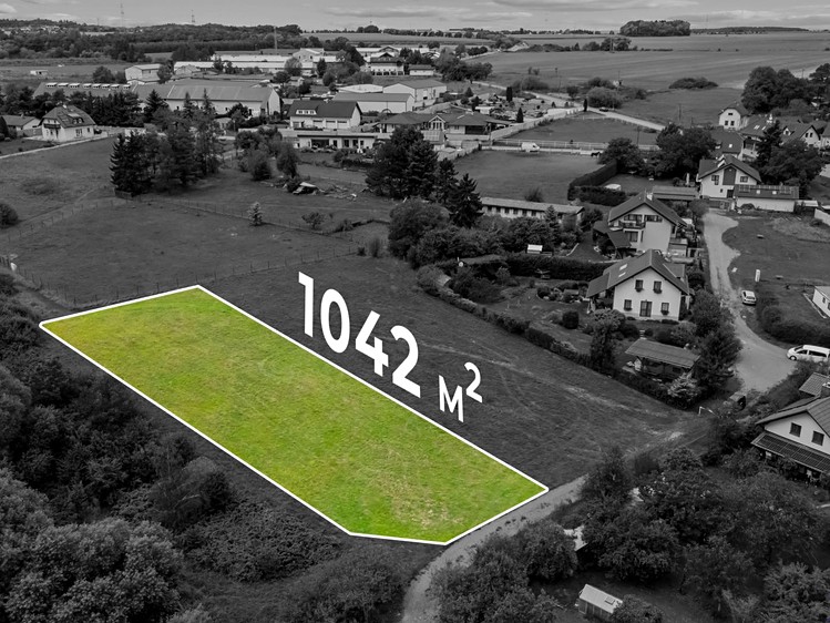 Prodej stavebního pozemku 1 042 m² - foto 2