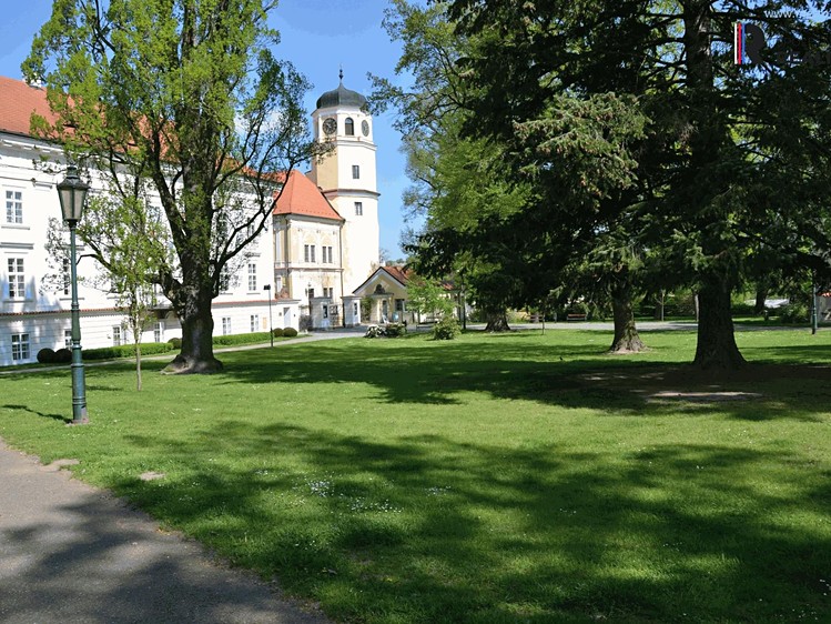 Prodej  stavebního pozemku 1 251 m² - foto 6
