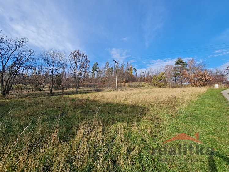 Prodej  stavebního pozemku 1 216 m² - foto 4