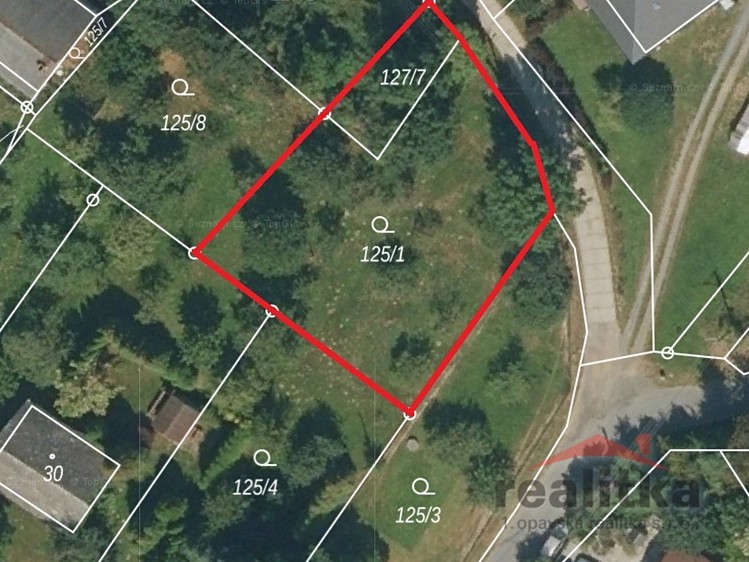 Prodej stavebního pozemku 795 m² - foto 1
