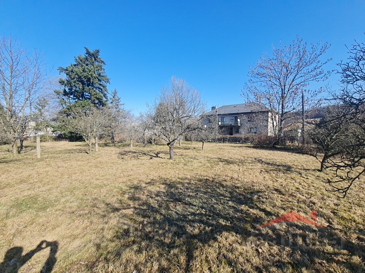 Prodej stavebního pozemku 795 m² - foto 3
