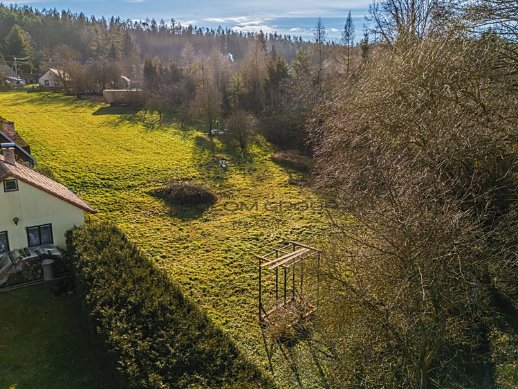 Prodej stavebního pozemku 4 472 m² - foto 5