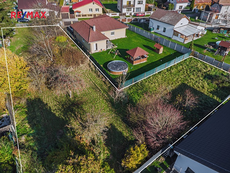 Prodej stavebního pozemku 1 424 m² - foto 8