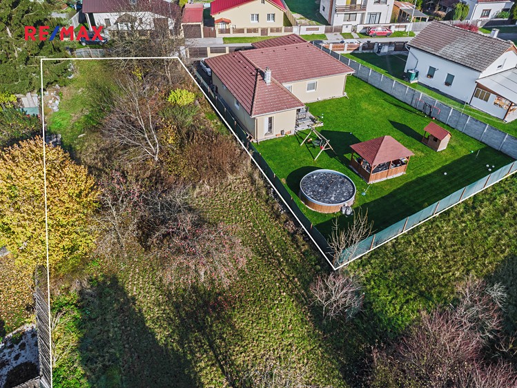 Prodej stavebního pozemku 1 424 m² - foto 5