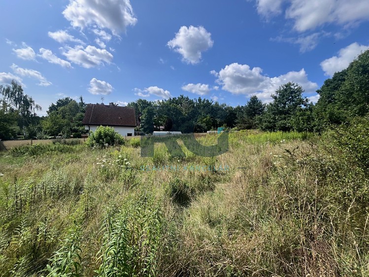 Prodej  stavebního pozemku 1 028 m² - foto 5
