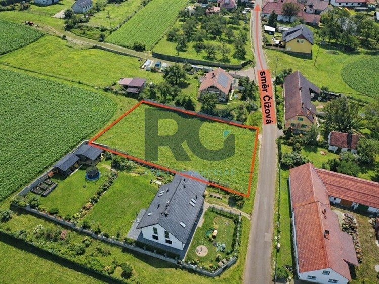 Prodej stavebního pozemku 1 210 m² - foto 3