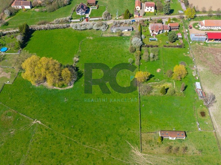 Prodej stavebního pozemku 3 801 m² - foto 8