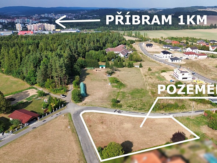 Prodej stavebního pozemku 1 700 m² - foto 2