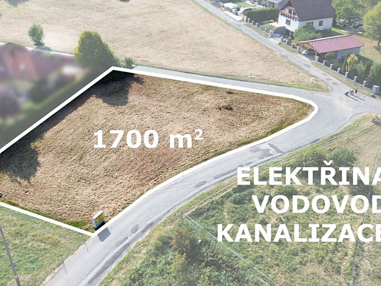 Prodej stavebního pozemku 1 700 m² - foto 1
