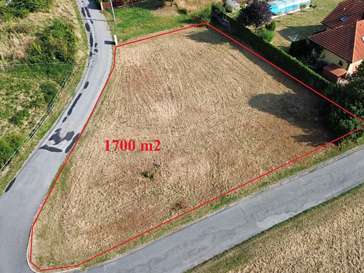 Prodej stavebního pozemku 1 700 m² - foto 5