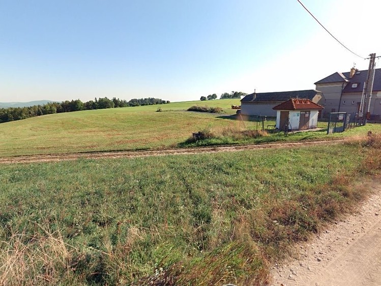 Prodej stavebního pozemku 2 274 m² - foto 1