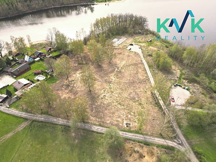 Prodej stavebního pozemku 1 144 m² - foto 1