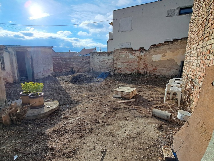 Prodej stavebního pozemku 390 m² - foto 3