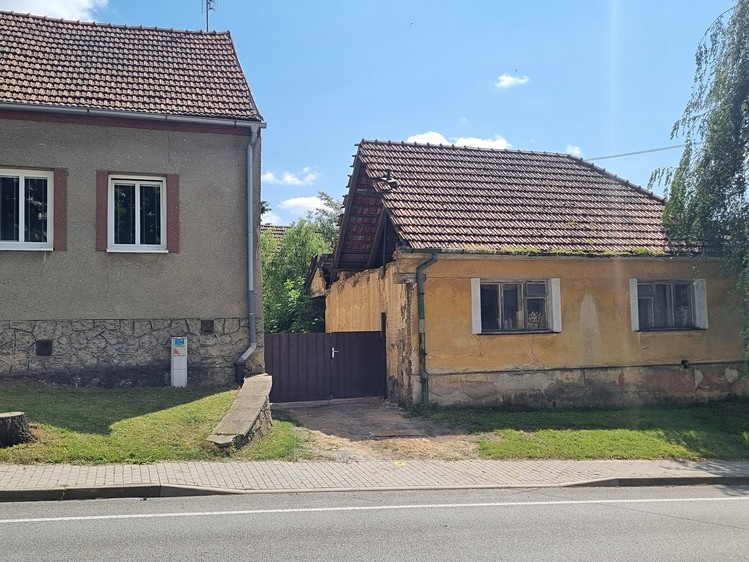 Prodej stavebního pozemku 205 m² - foto 2