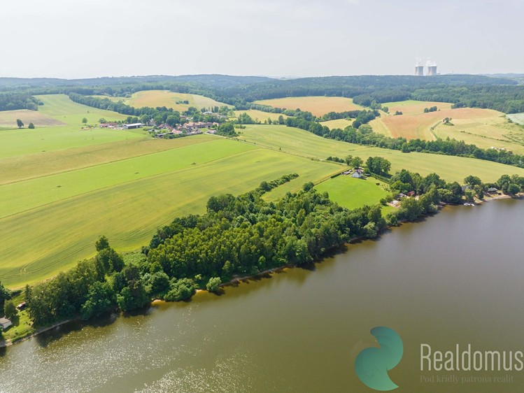 Prodej stavebního pozemku 9 993 m² - foto 8