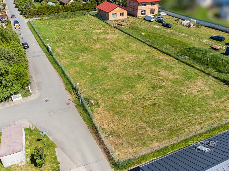 Prodej stavebního pozemku 2 582 m² - foto 2