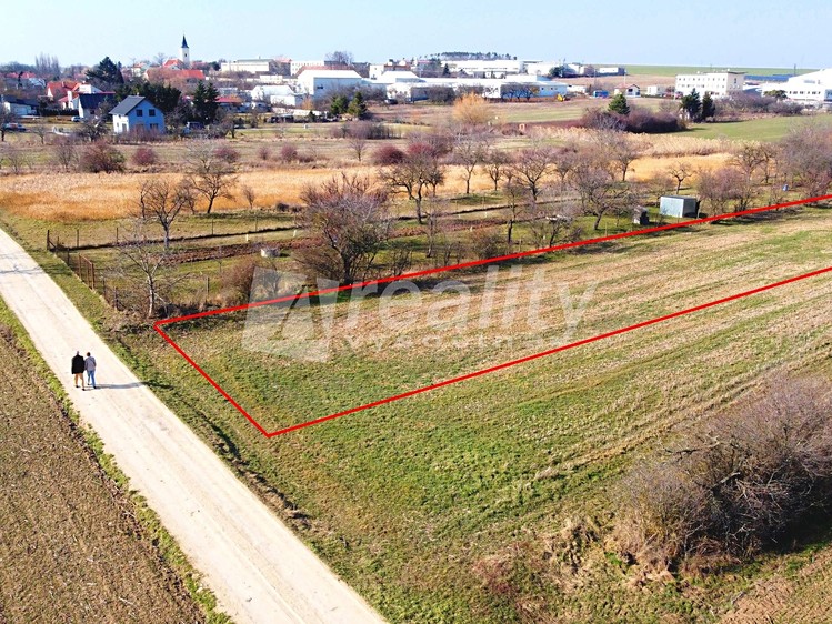 Prodej stavebního pozemku 2 719 m² - foto 5