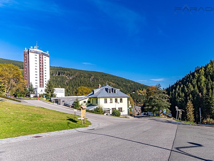 Prodej komerčního pozemku 2 734 m² - foto 6
