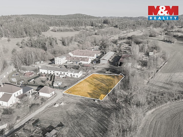Prodej stavebního pozemku 2 437 m² - foto 4