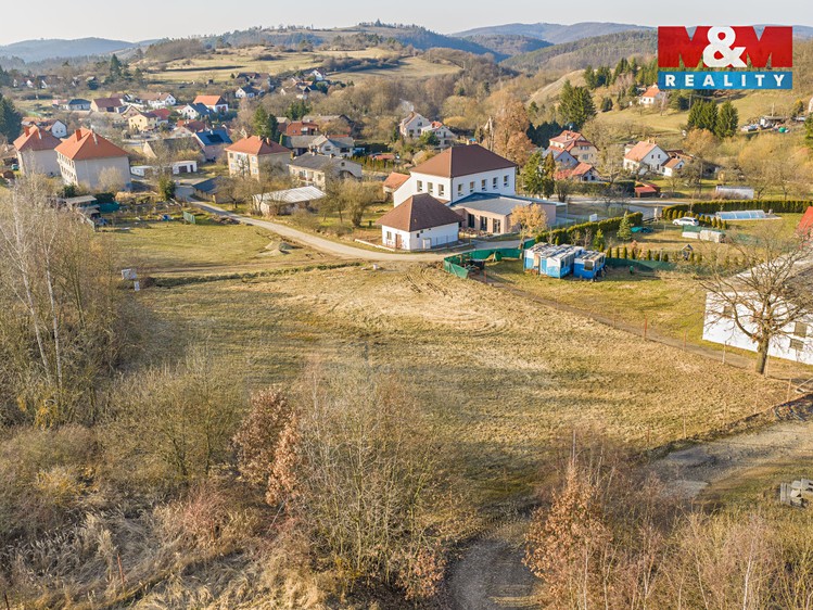 Prodej stavebního pozemku 2 437 m² - foto 7