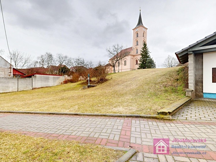 Prodej stavebního pozemku 444 m² - foto 2