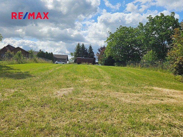 Prodej stavebního pozemku 2 326 m² - foto 1