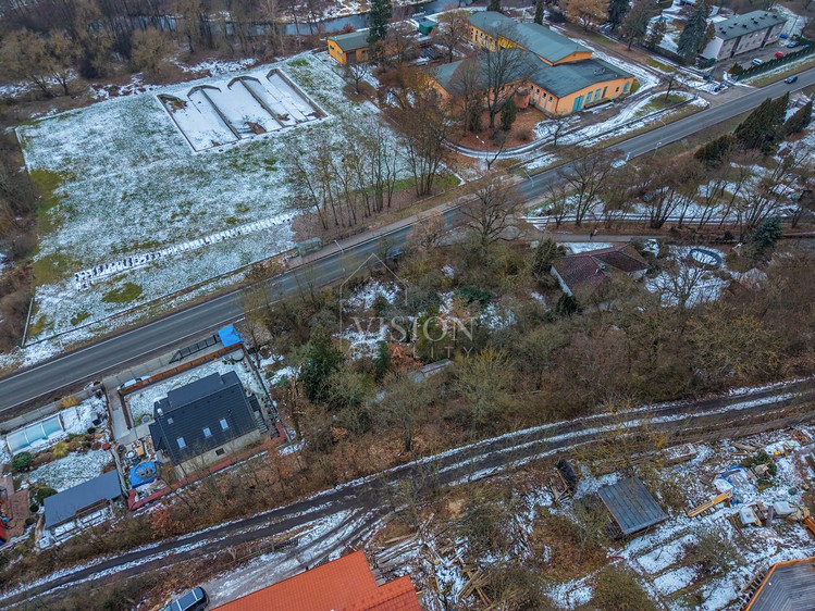 Prodej stavebního pozemku 2 025 m² - foto 8