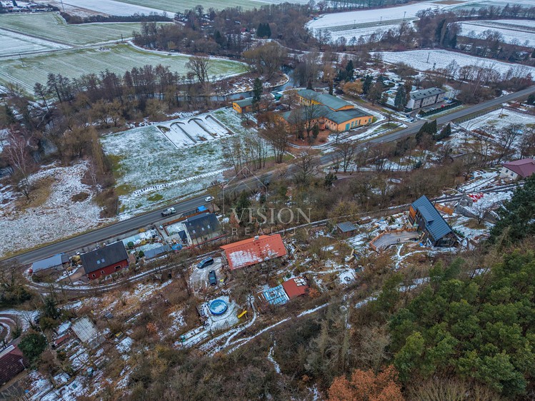 Prodej stavebního pozemku 2 025 m² - foto 7