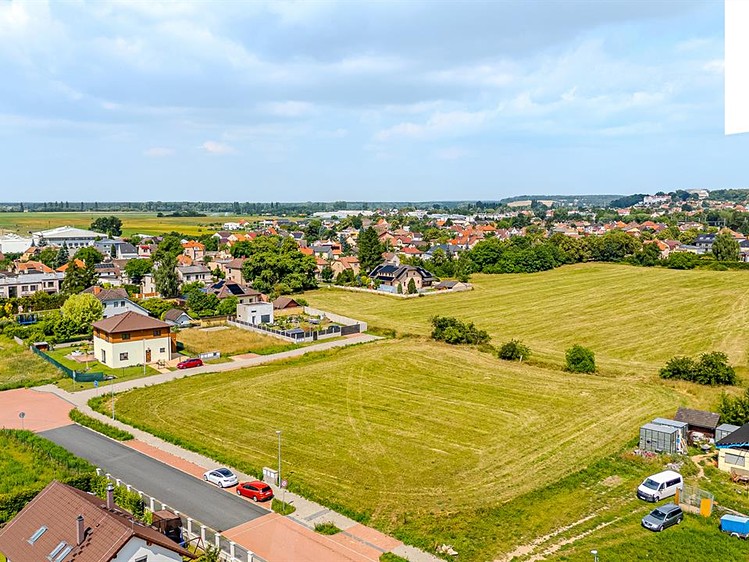 Prodej stavebního pozemku 2 396 m² - foto 4